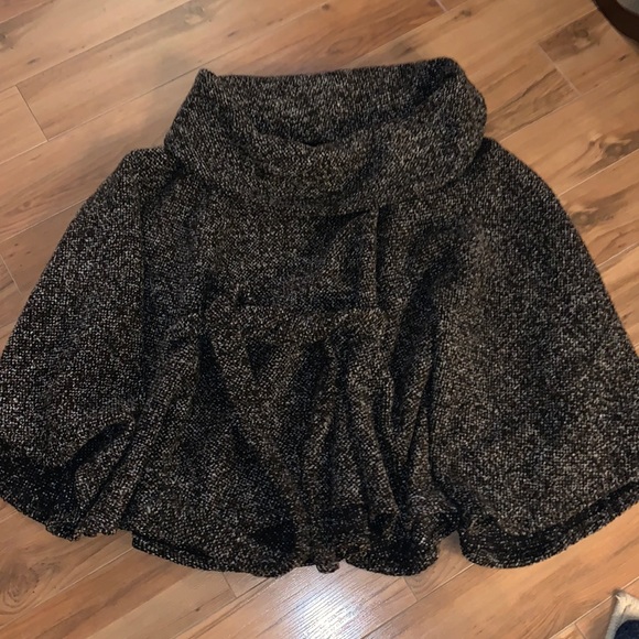 Poncho coat - Picture 1 of 2